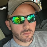 Bglass16D from Anthony | Man | 34 years old | Capricorn